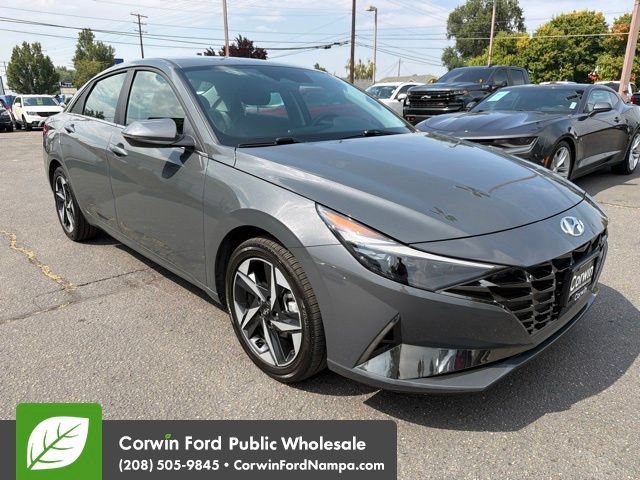 Used 2023 Hyundai Elantra Limited FWD image 3