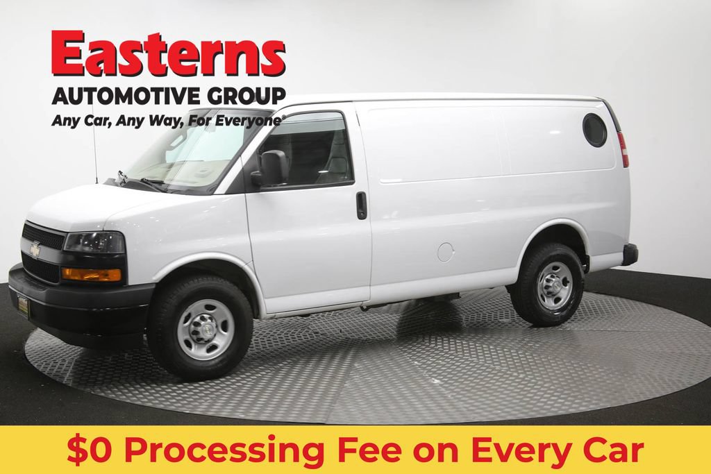 Used 2021 Chevrolet Express 3500 w/ Driver Convenience Package RWD image 53