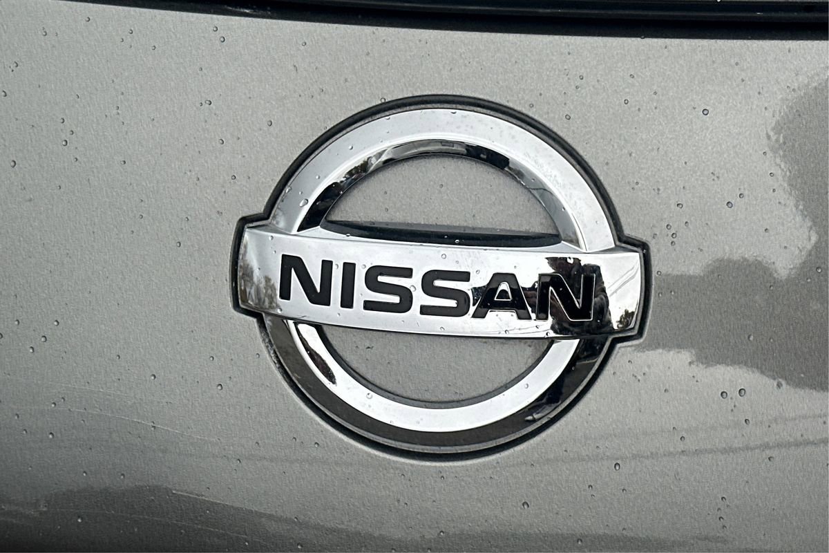 Used 2015 Nissan 370Z Coupe image 22