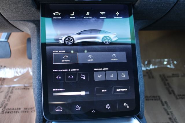 Used 2024 Lucid Air Grand Touring image 27