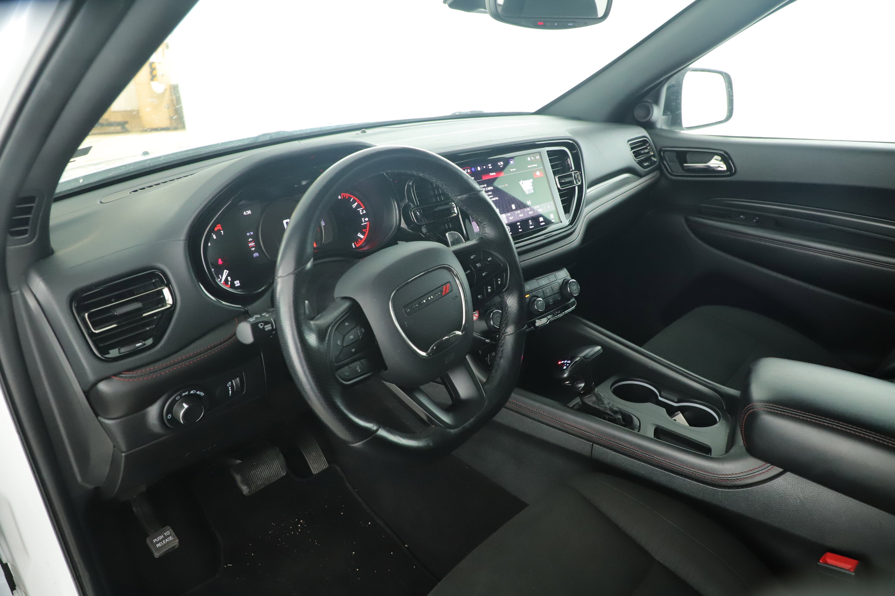 Used 2023 Dodge Durango GT image 28