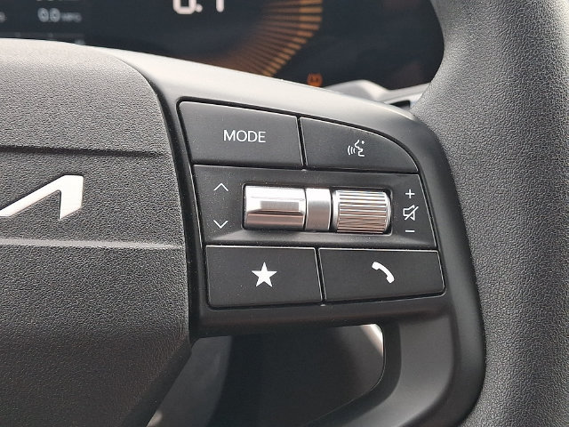 Certified 2025 Kia K4 FWD image 20
