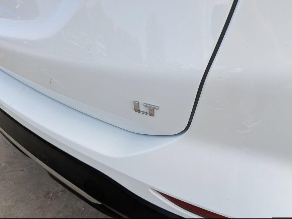 Used 2024 Chevrolet Equinox LT FWD image 12