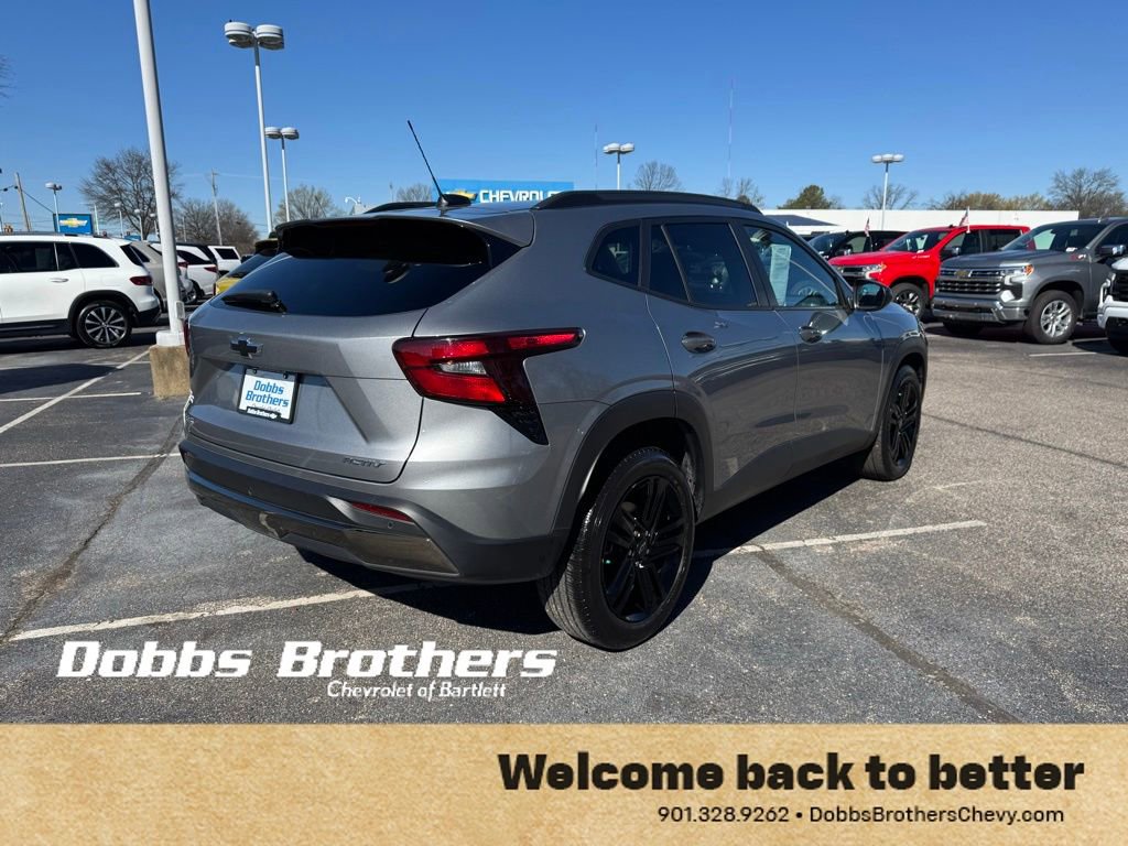 Used 2025 Chevrolet Trax ACTIV w/ Sunroof Package image 7