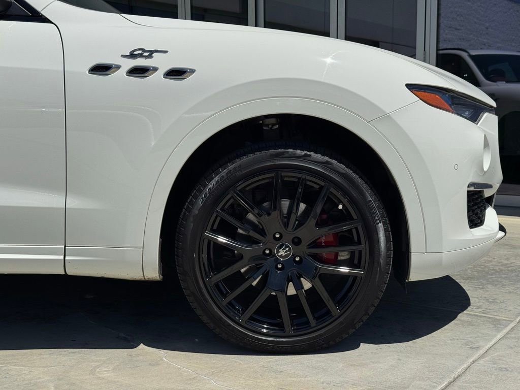 Certified 2022 Maserati Levante GT AWD/4WD image 10