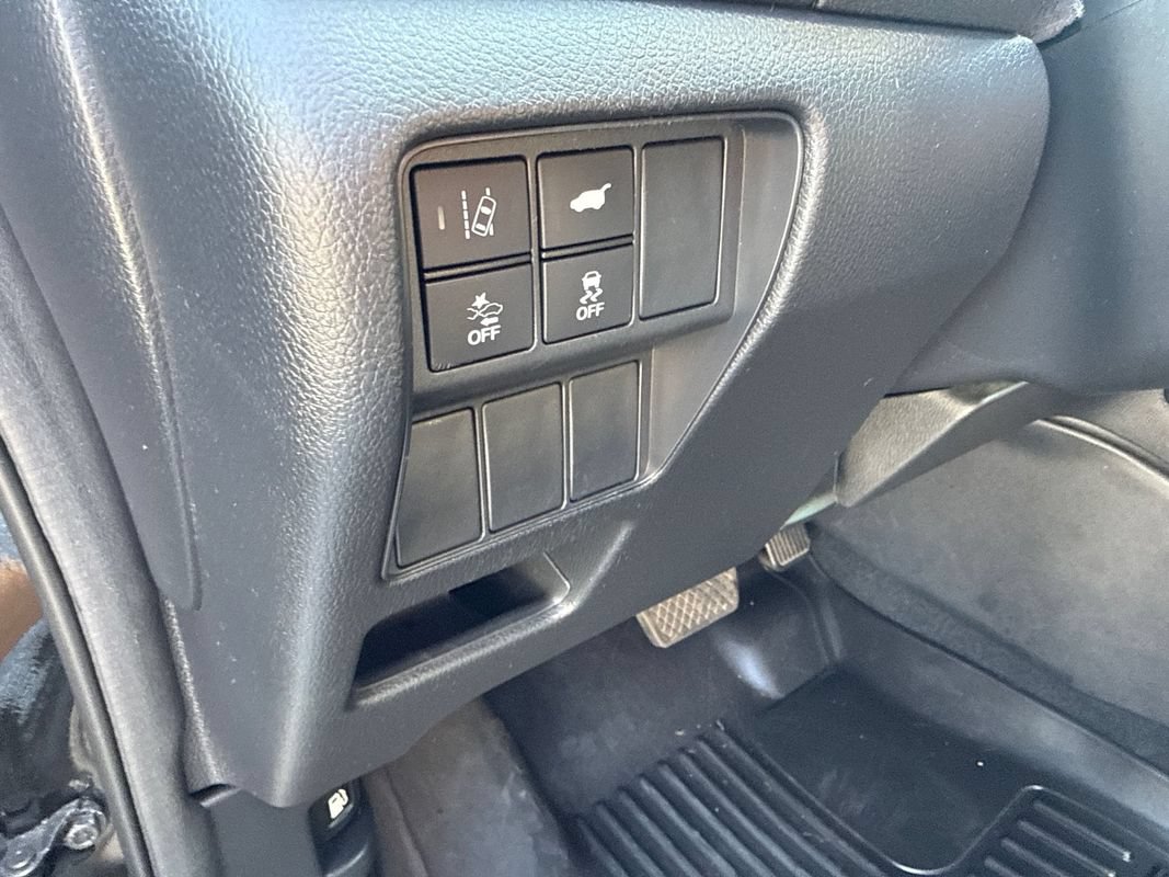 Used 2017 Honda CR-V Touring image 18