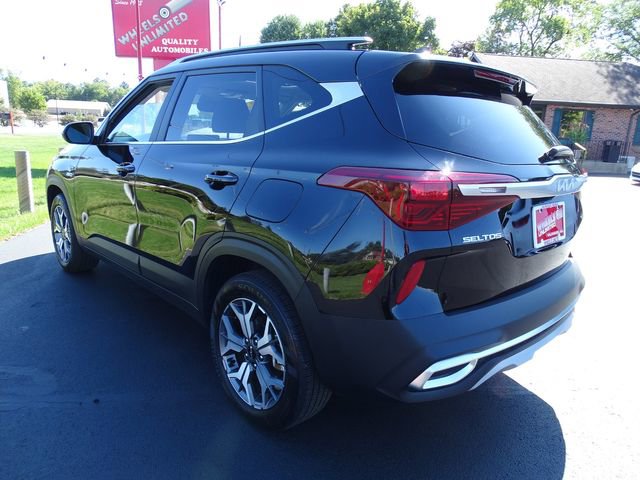 Used 2023 Kia Seltos EX image 5