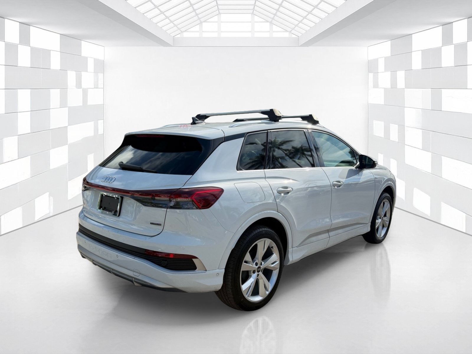 Used 2023 Audi Q4 e-tron Premium Plus w/ Premium Plus AWD/4WD image 7