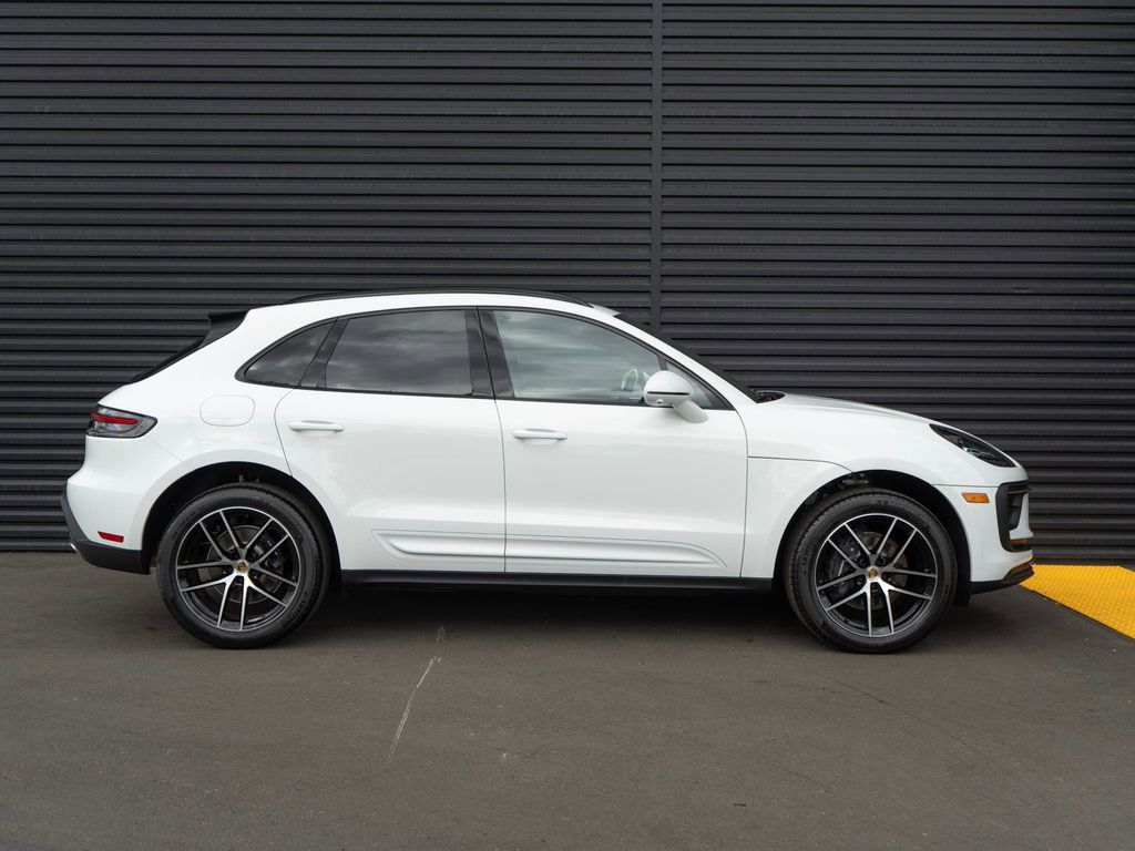 New 2025 Porsche Macan image 8
