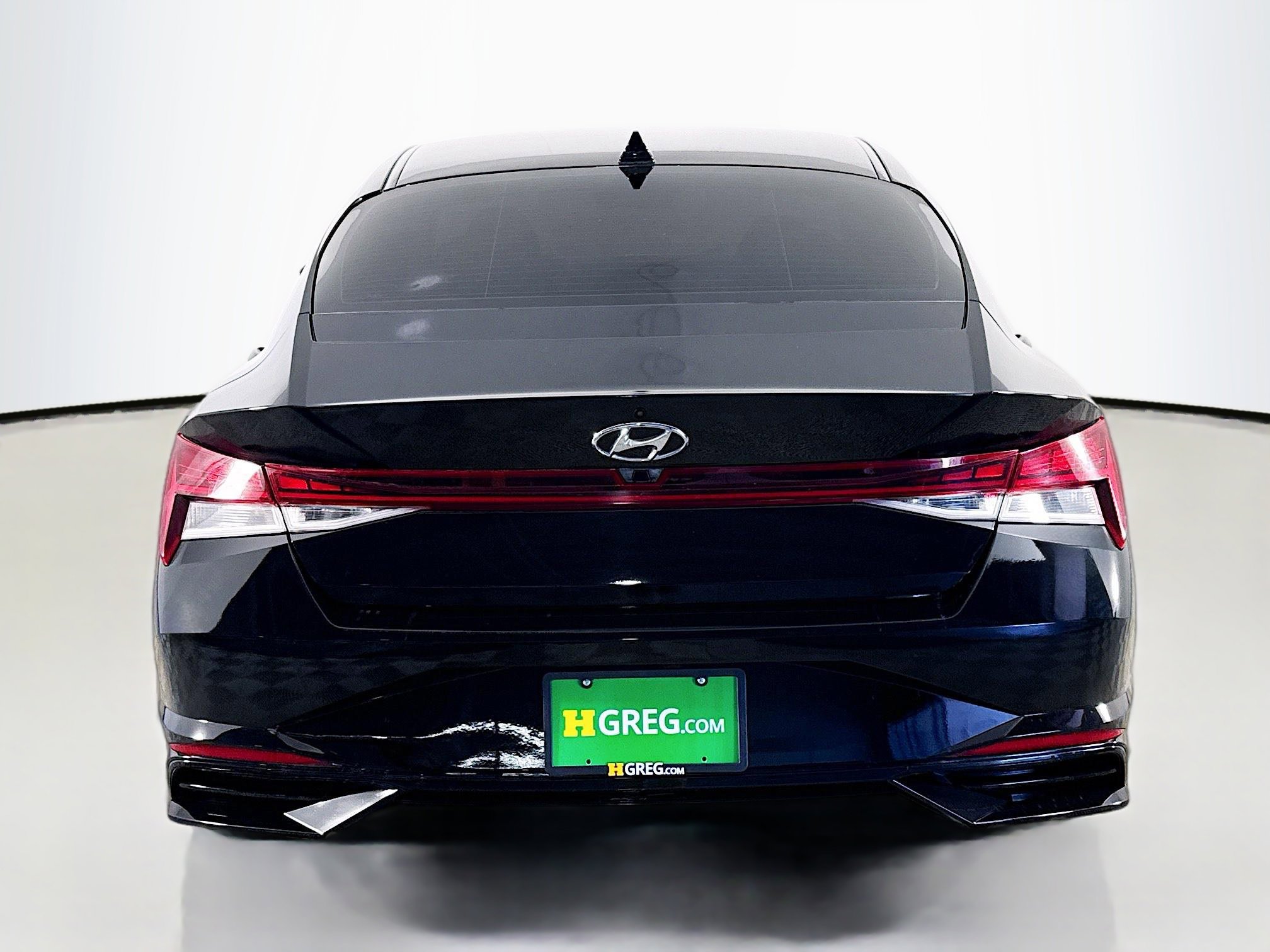 Used 2022 Hyundai Elantra SEL w/ Convenience + Premium Package image 8