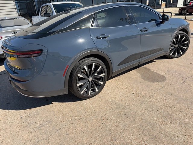 Used 2025 Toyota Crown Platinum image 3