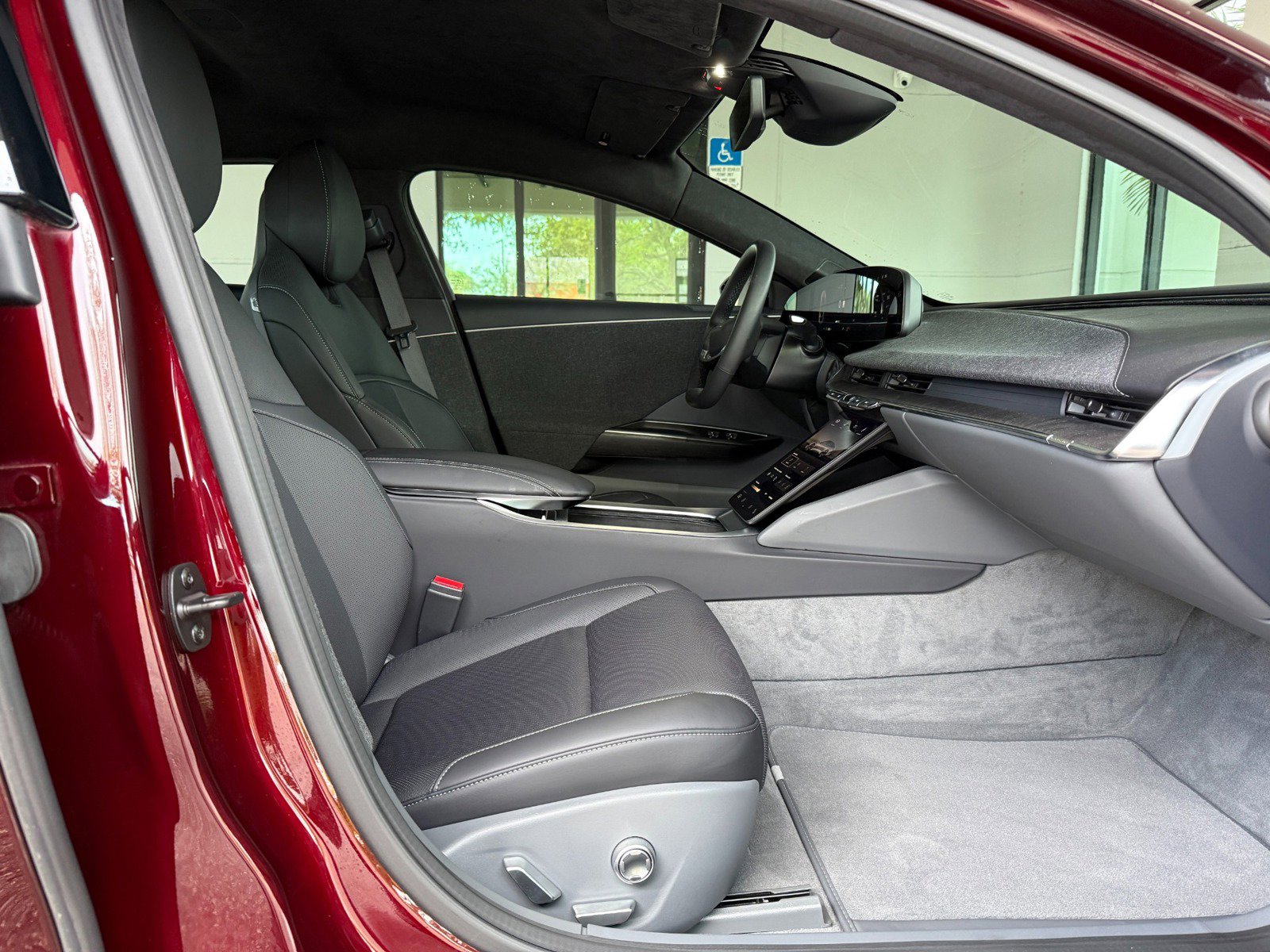 Used 2023 Lucid Air Pure image 18