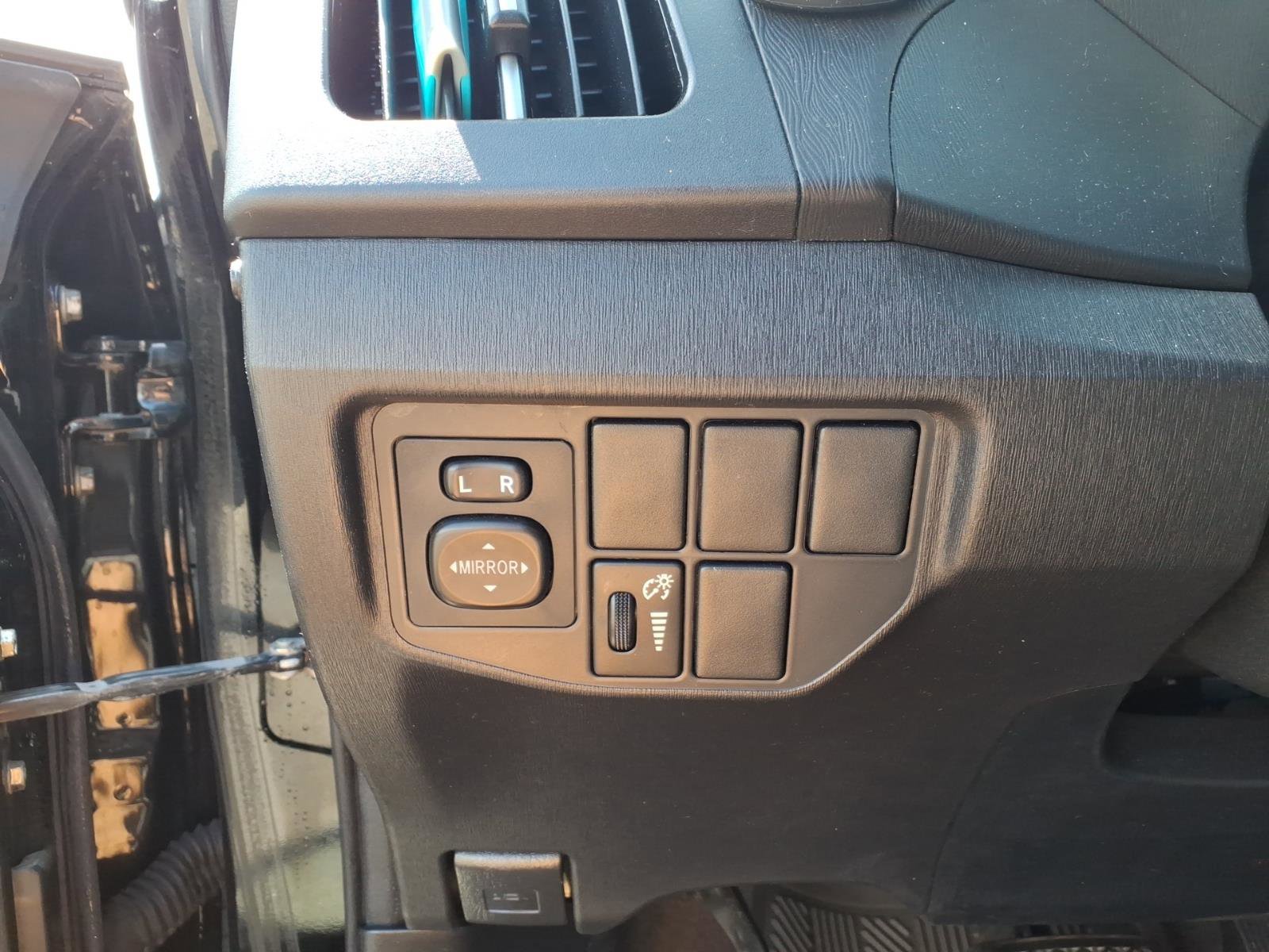 Used 2012 Toyota Prius Three FWD image 11