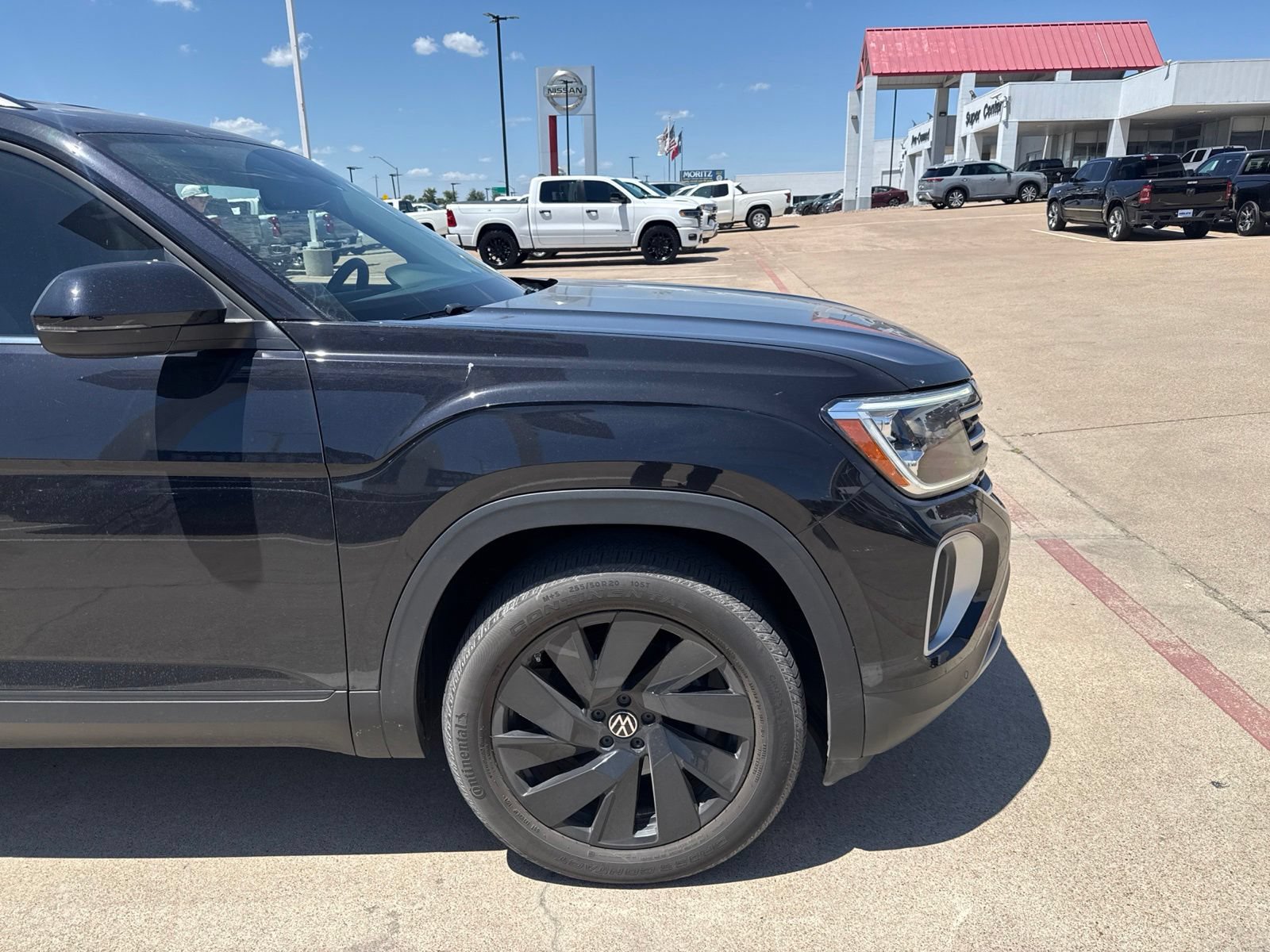 Used 2024 Volkswagen Atlas SE FWD image 4