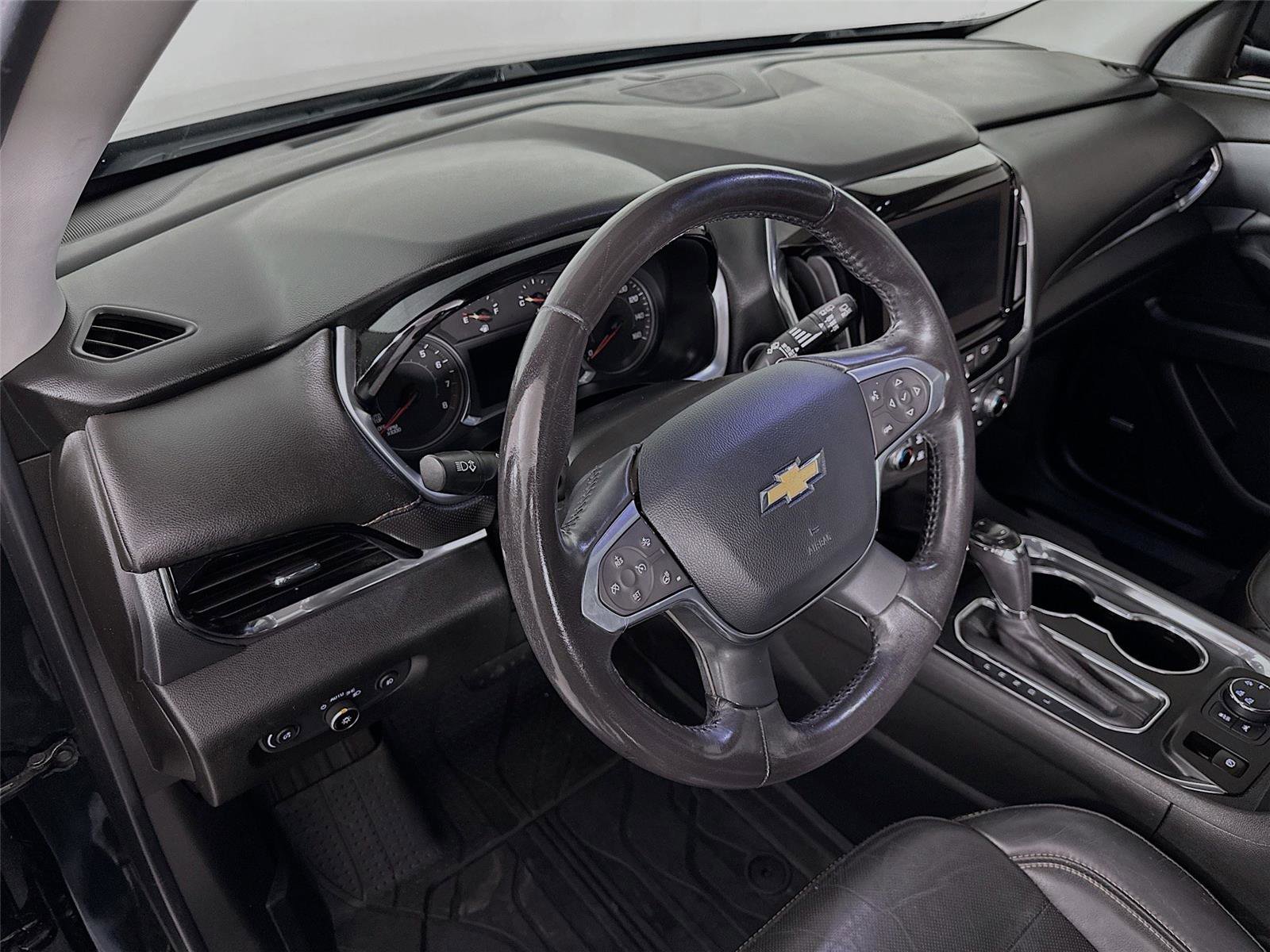 Used 2020 Chevrolet Traverse Premier w/ Redline Edition image 25