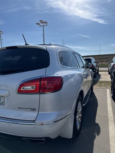 Used 2016 Buick Enclave Premium w/ Experience Buick Package image 7