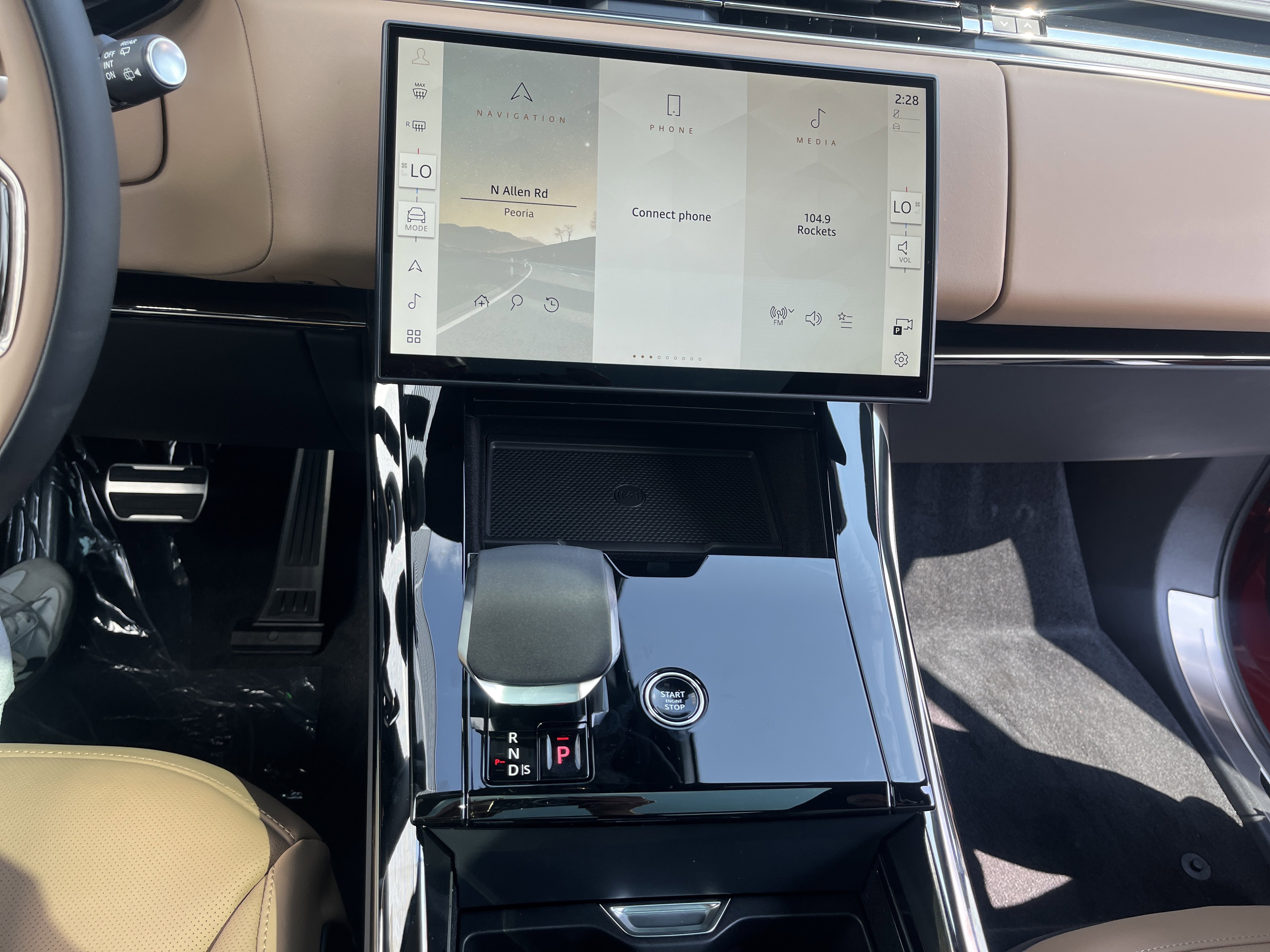 New 2025 Land Rover Range Rover Sport Autobiography image 15