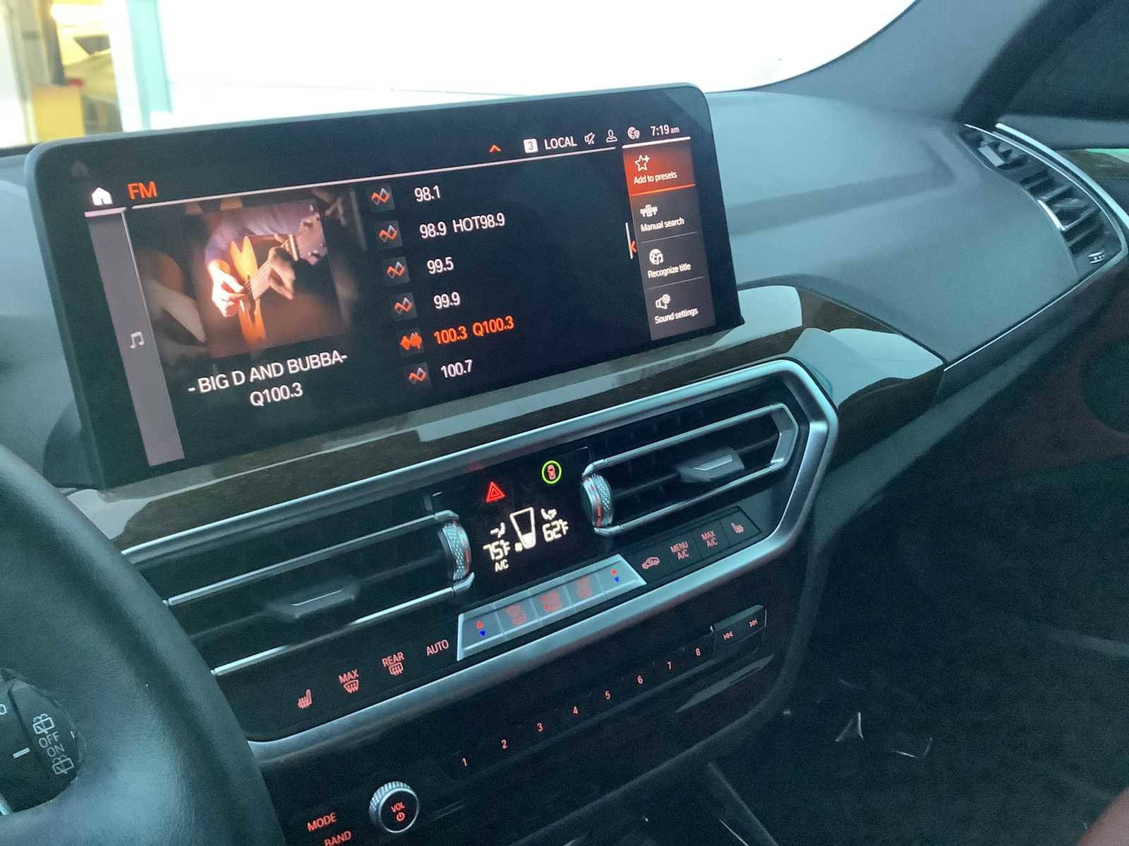 Used 2023 BMW X3 xDrive30i w/ Premium Package image 17