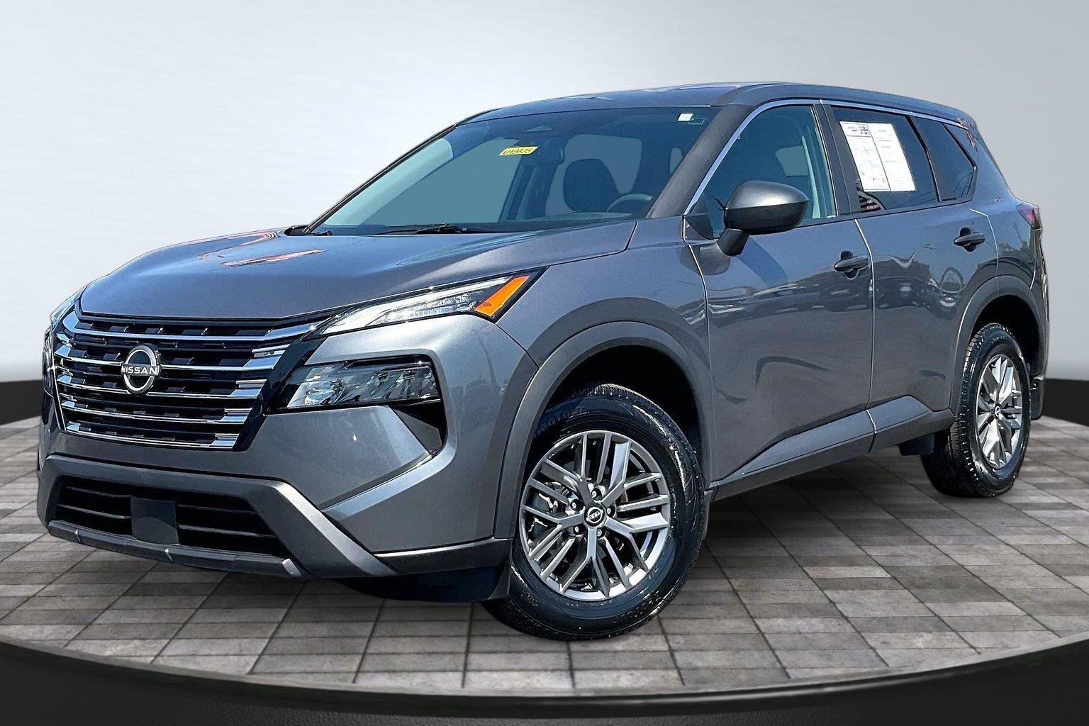 Certified 2025 Nissan Rogue S FWD image 13
