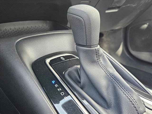 Used 2025 Toyota Corolla LE FWD image 11