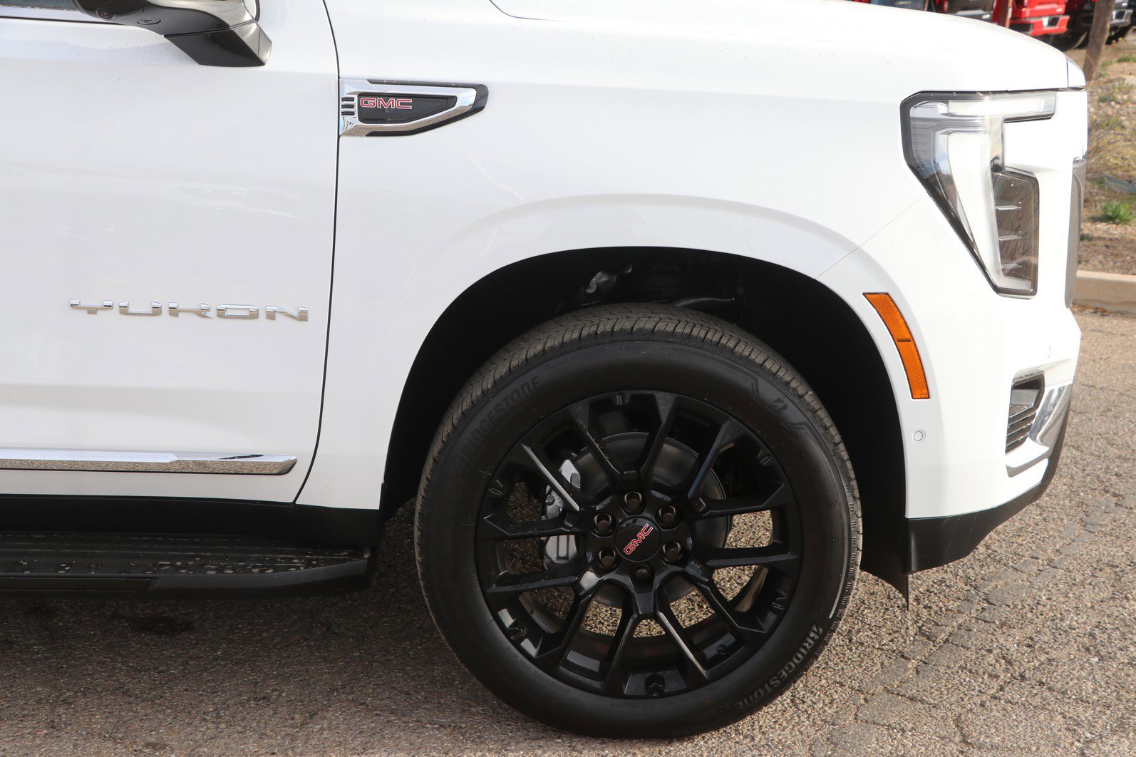 New 2026 GMC Yukon XL Elevation image 9