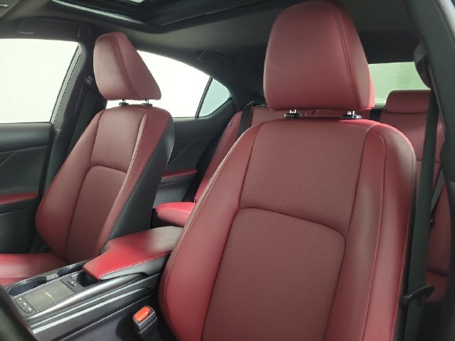 Used 2025 Lexus IS 300 w/ Premium Package RWD image 20