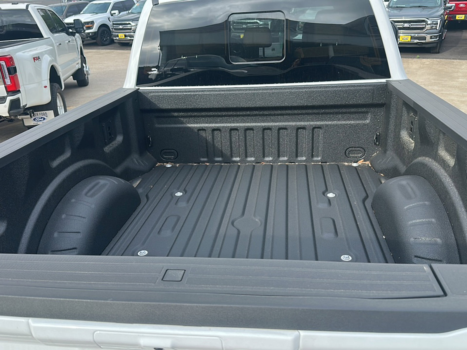 New 2026 Ford F250 Lariat w/ FX4 Off-Road Package AWD/4WD image 8