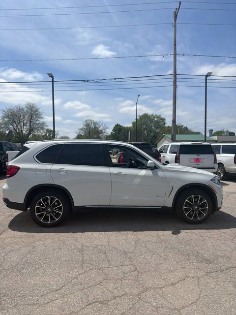 Used 2016 BMW X5 xDrive40e AWD/4WD image 7
