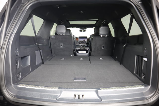 Used 2023 Lincoln Navigator L Reserve w/ Equipment Group 201A AWD/4WD image 63
