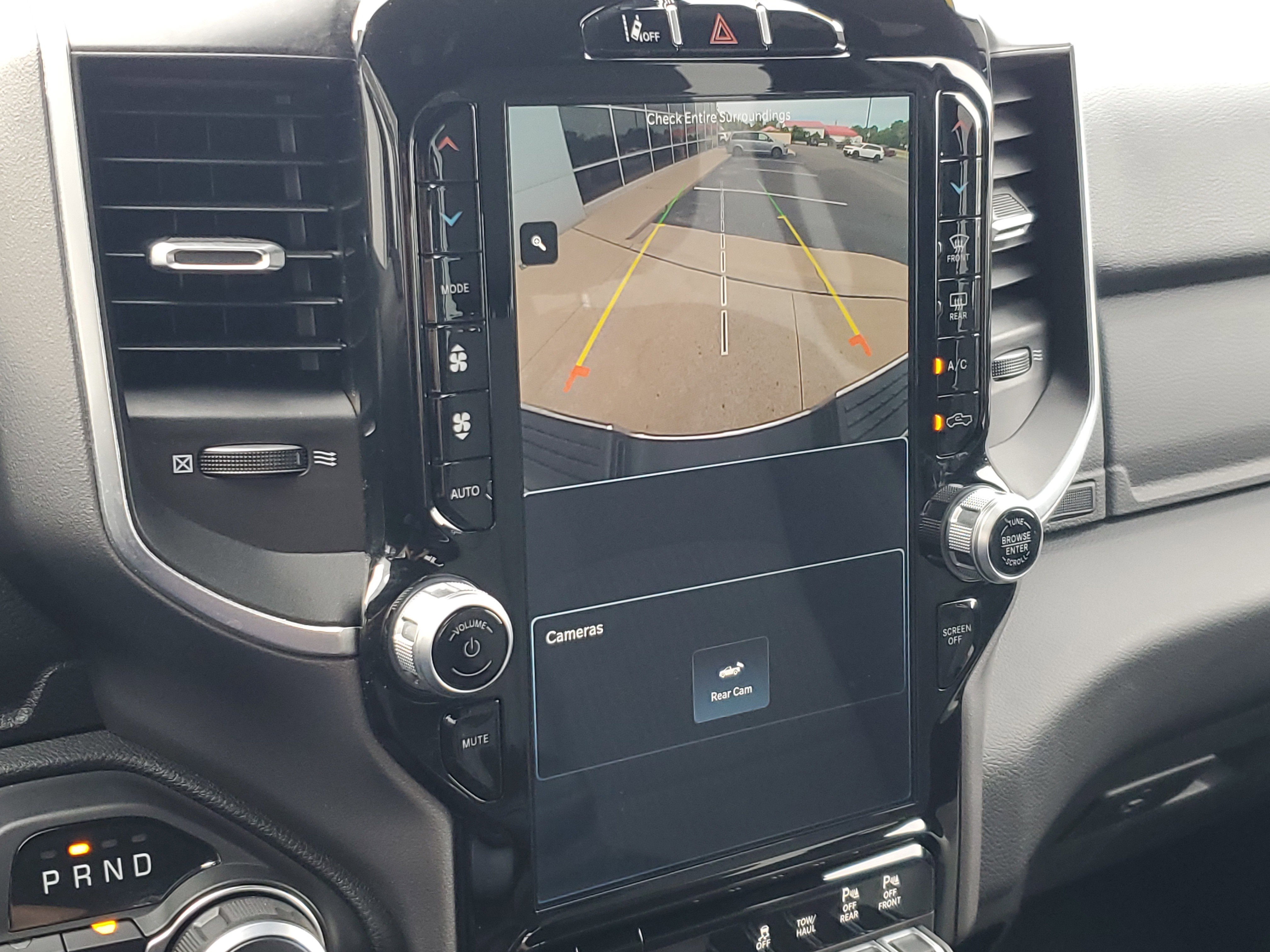 Used 2024 RAM 2500 Big Horn w/ Safety Group image 17