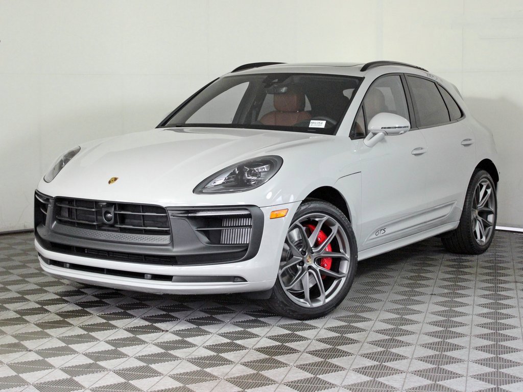 New 2026 Porsche Macan GTS image 1