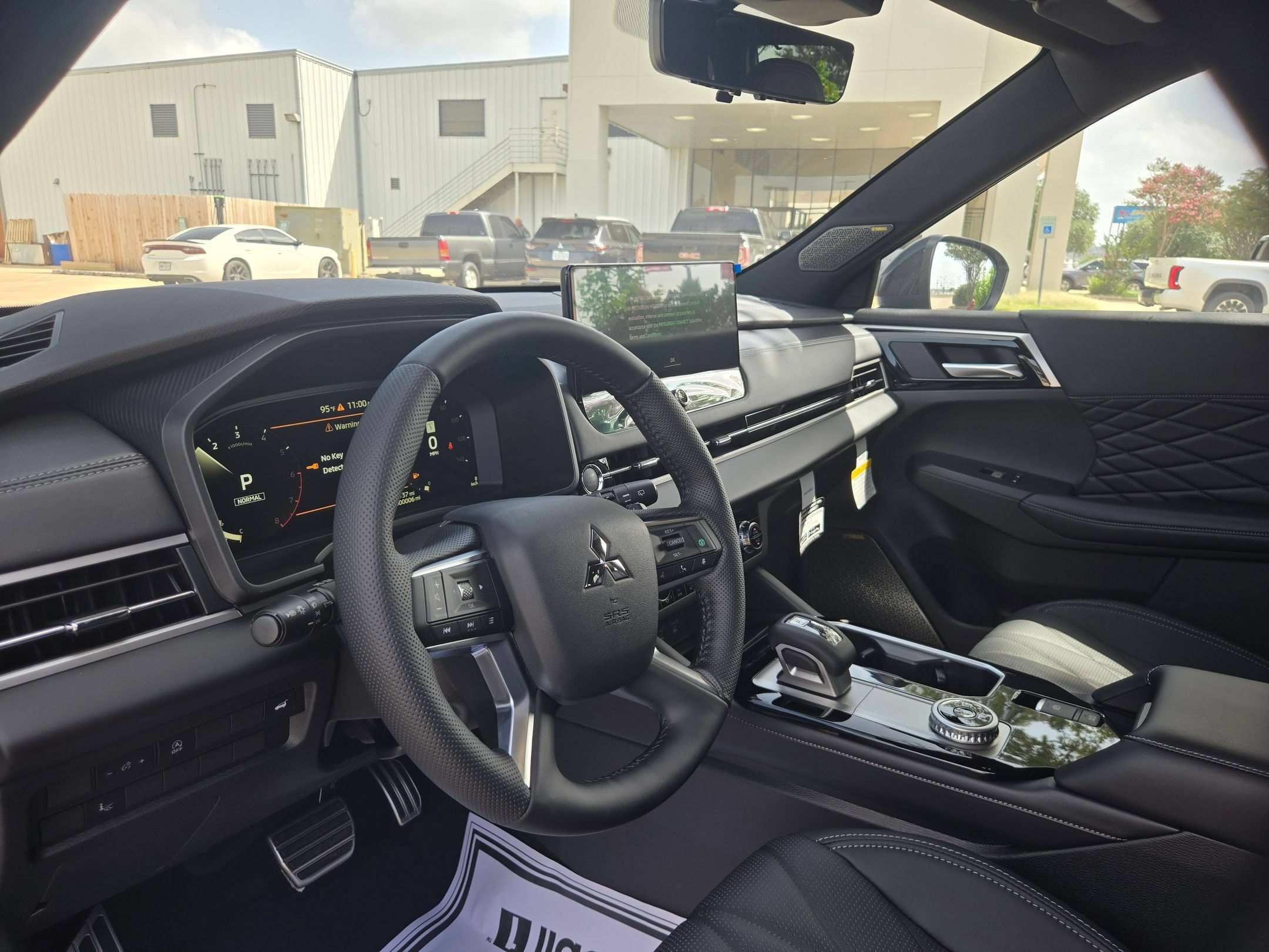 New 2026 Mitsubishi Outlander SEL Black Edition FWD image 11