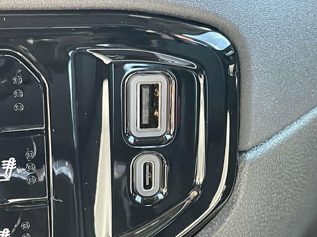 New 2026 GMC Sierra 1500 SLT w/ SLT Convenience Package image 23