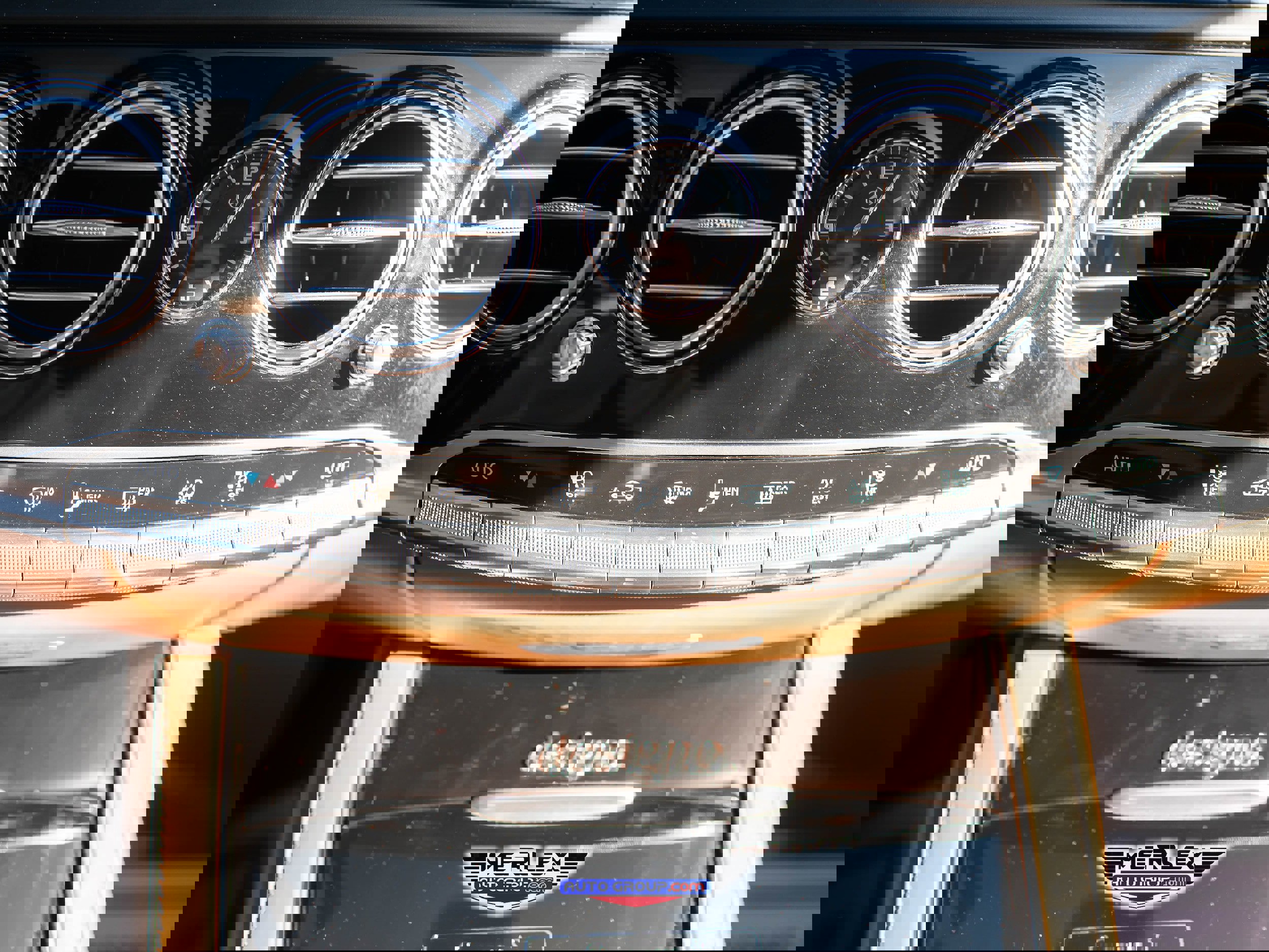 Used 2019 Mercedes-Benz S 560 4MATIC Sedan w/ Premium Package image 35