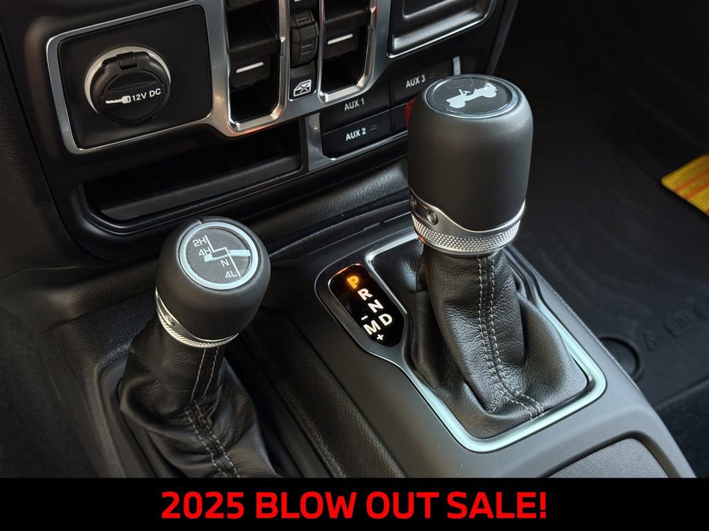 New 2025 Jeep Wrangler Sahara AWD/4WD image 17
