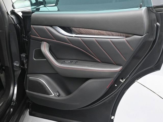 Used 2023 Maserati Levante GT AWD/4WD image 13