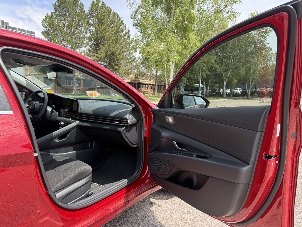 New 2025 Hyundai Elantra SEL w/ Cargo Package image 12