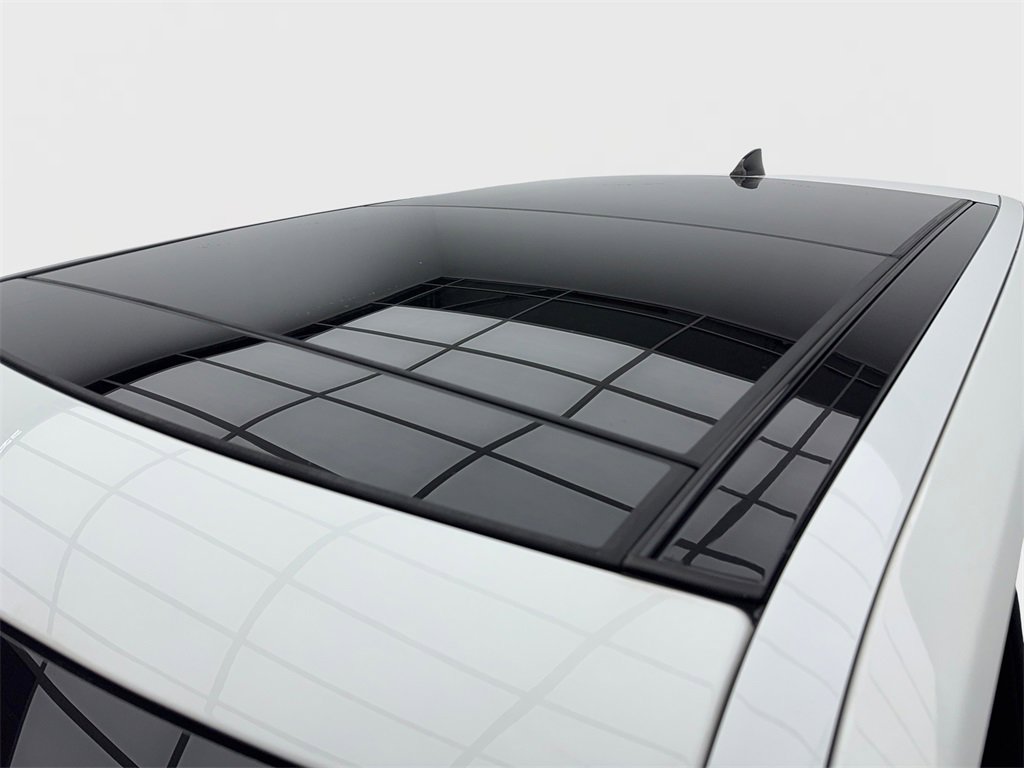 Used 2020 Land Rover Range Rover HSE image 14