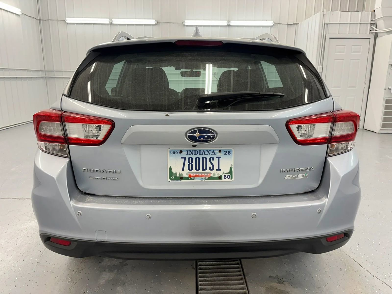 Used 2017 Subaru Impreza 2.0i Limited image 4