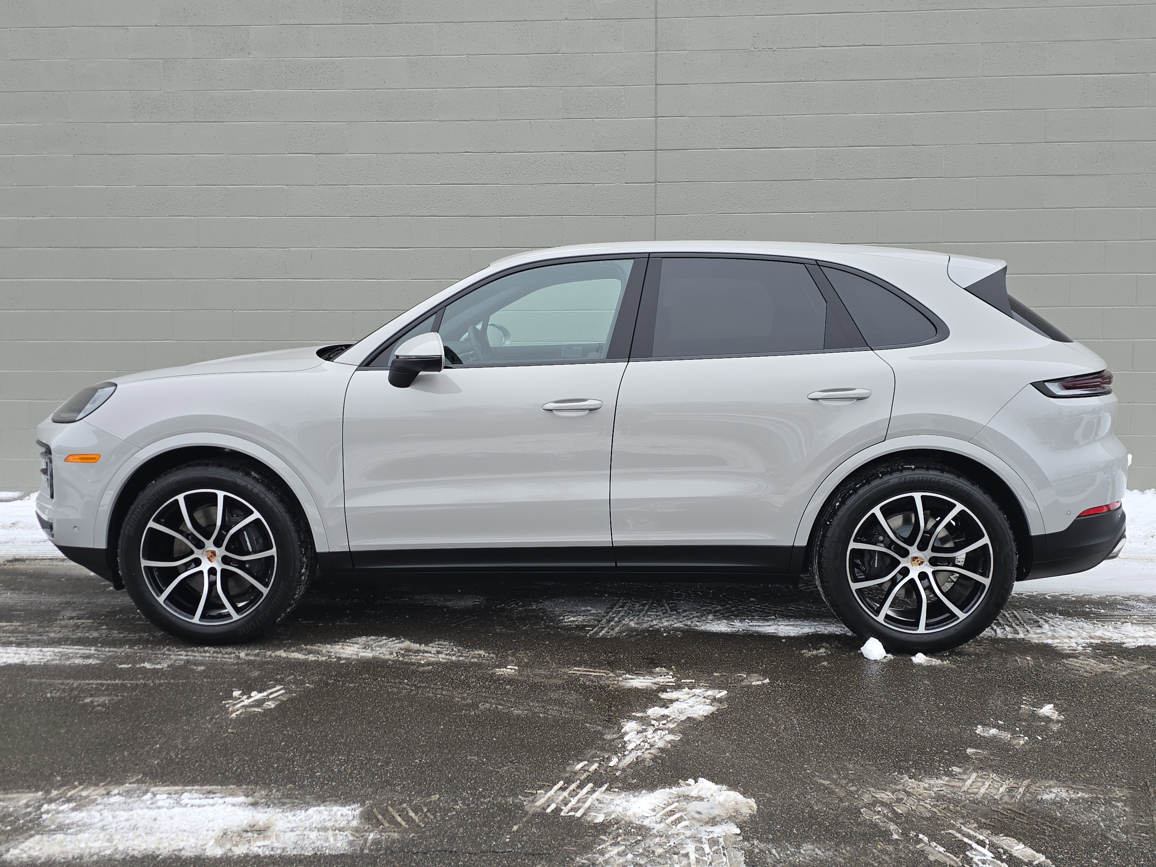 New 2026 Porsche Cayenne image 2