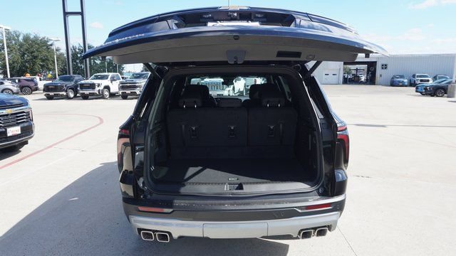 New 2026 Chevrolet Traverse LT image 9