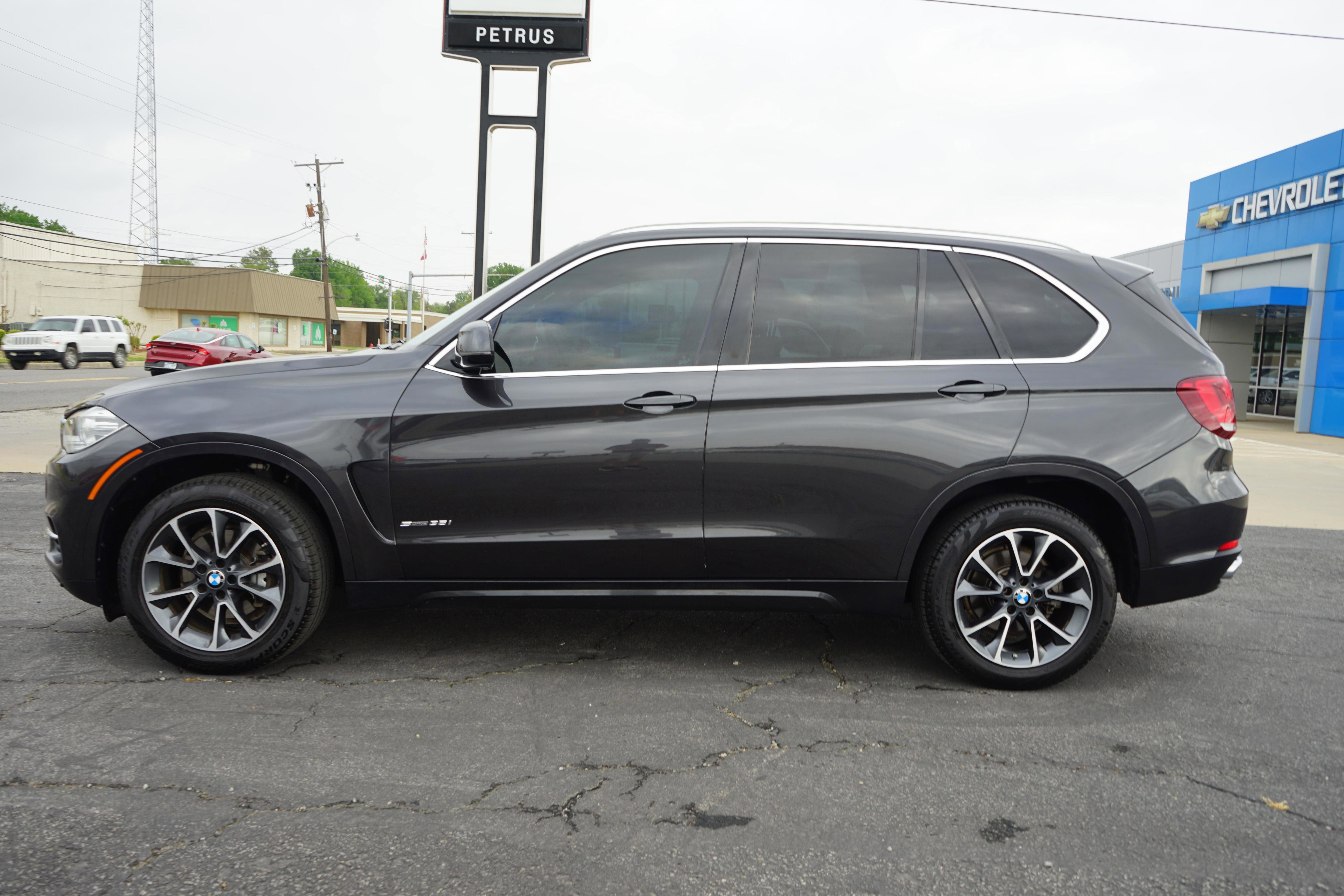 Used 2018 BMW X5 sDrive35i RWD image 2