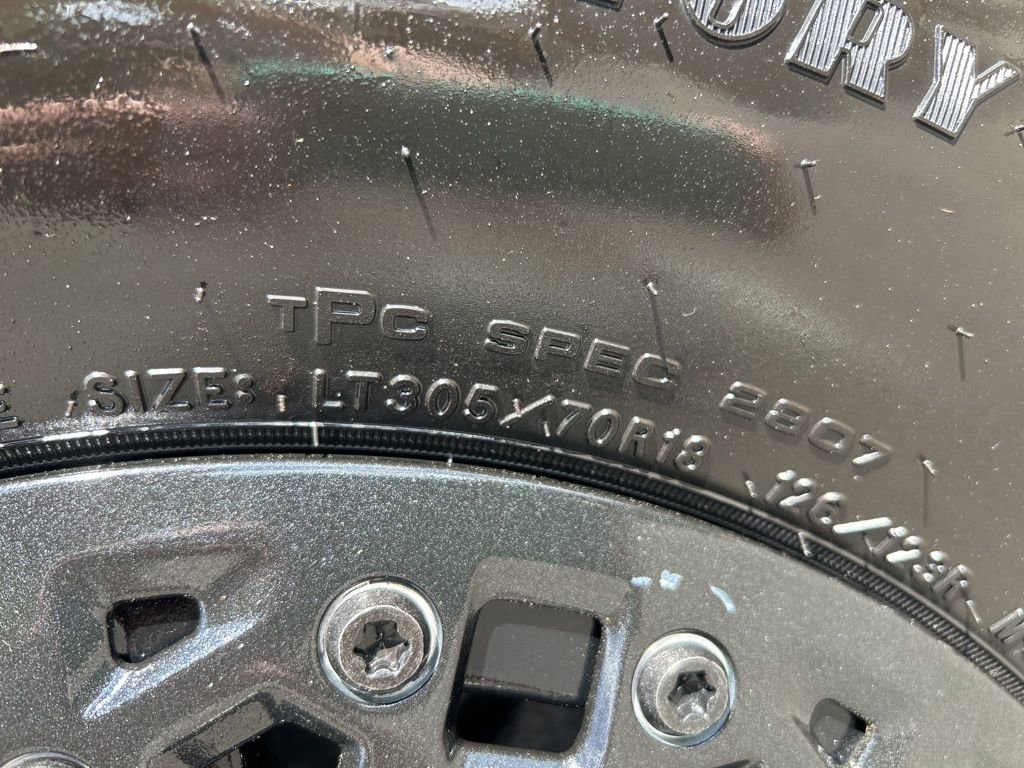 Used 2024 GMC Hummer EV 3X w/ Omega Edition image 33