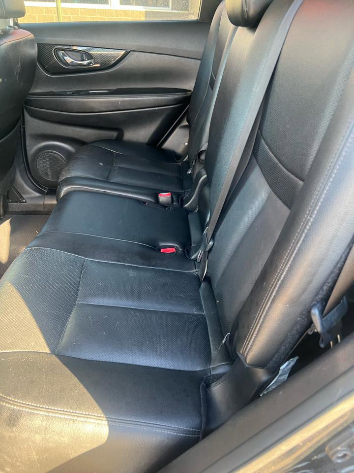 Used 2018 Nissan Rogue SL image 9