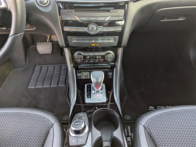 Used 2019 INFINITI QX30 image 25