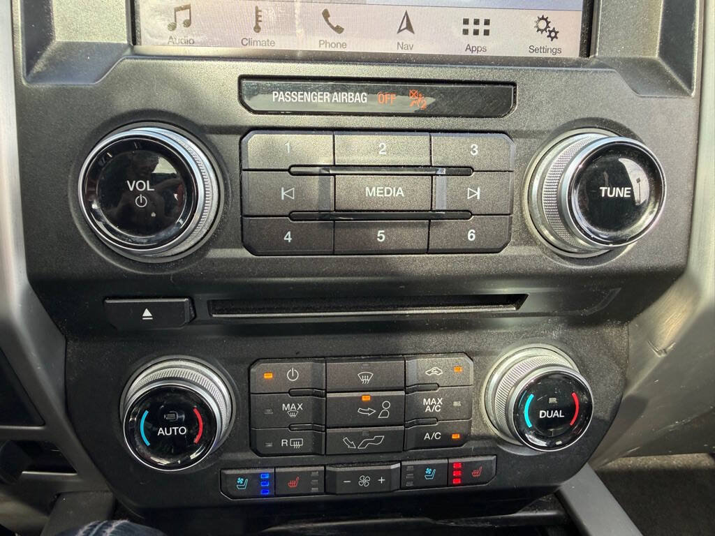 Used 2018 Ford F150 Platinum w/ Equipment Group 701A Luxury AWD/4WD image 16