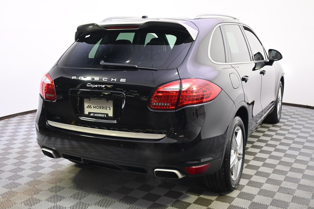 Used 2014 Porsche Cayenne Platinum Edition AWD/4WD image 6