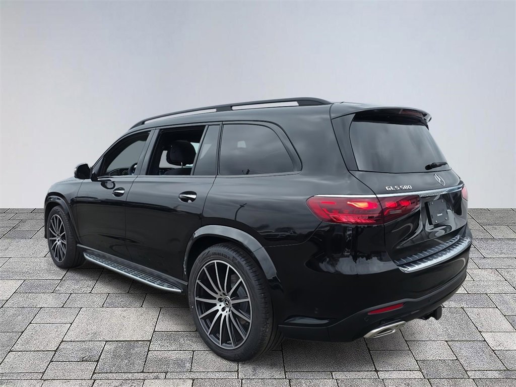 New 2026 Mercedes-Benz GLS 580 4MATIC image 5