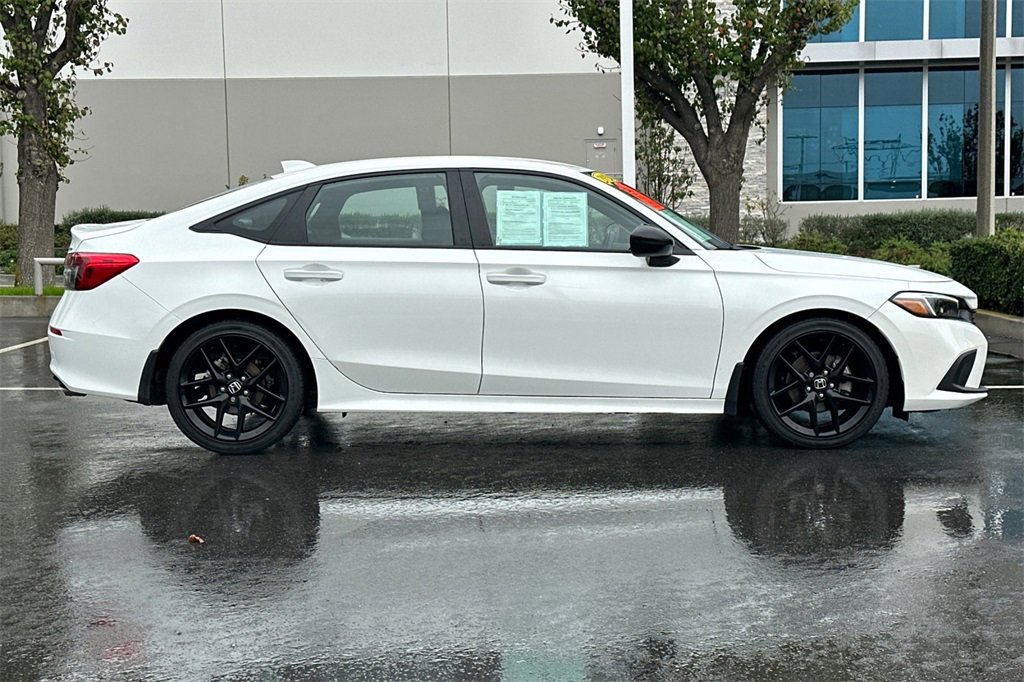 Certified 2024 Honda Civic Sport image 3