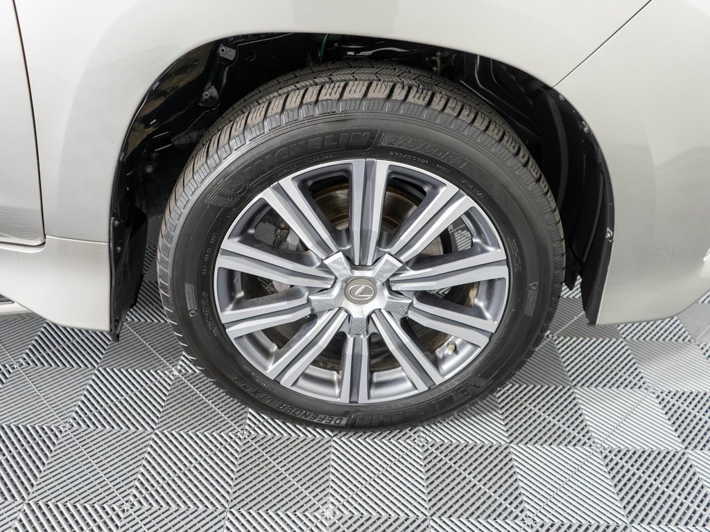 Used 2016 Lexus LX 570 4WD w/ Luxury Package image 37